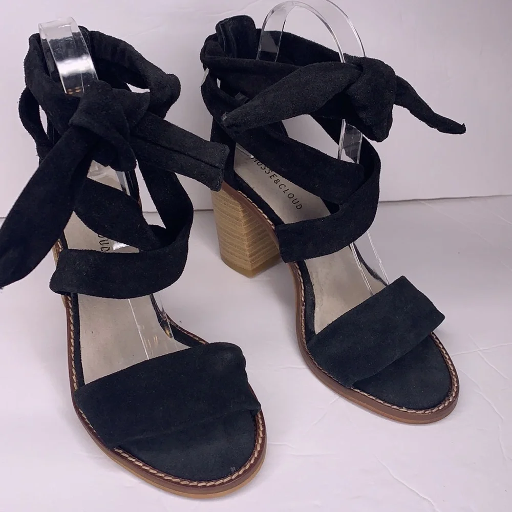 Musse & Cloud Jacy Black Suede Stacked‎ Heels